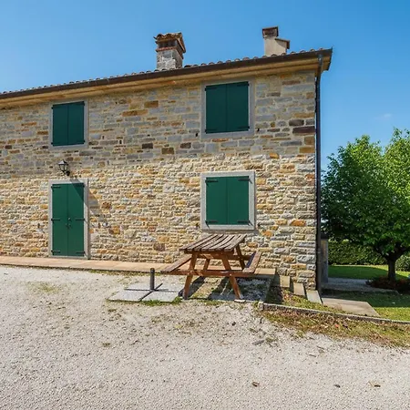Apartament 2 Bedroom Amazing In *