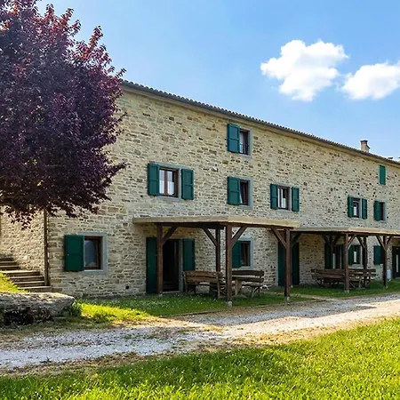 2 Bedroom Amazing In Appartamento *